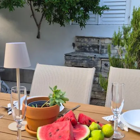Dom wakacyjny 2olives Entire House Starigrad Paklenica