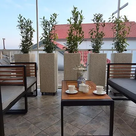 2olives Entire House Starigrad Paklenica