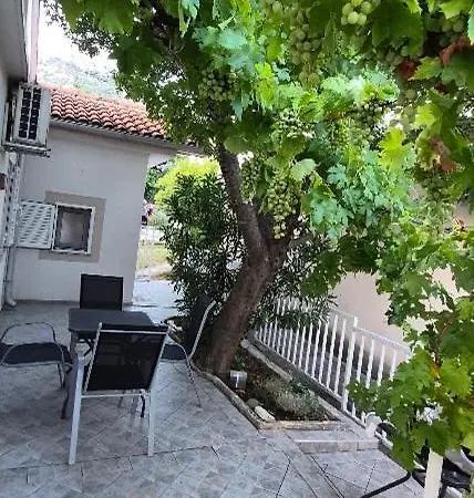 2olives Entire House *