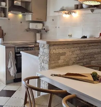 2olives Entire House * Starigrad Paklenica