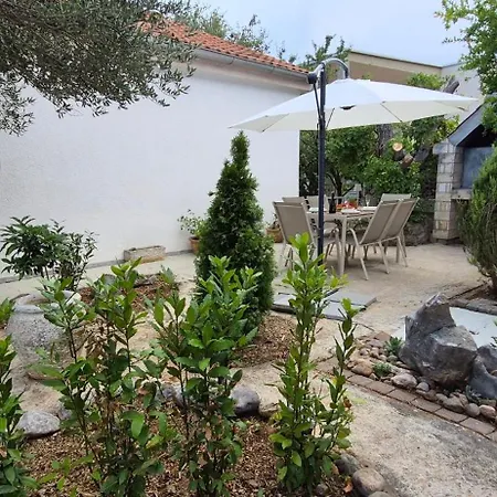 2olives Entire House * Starigrad Paklenica